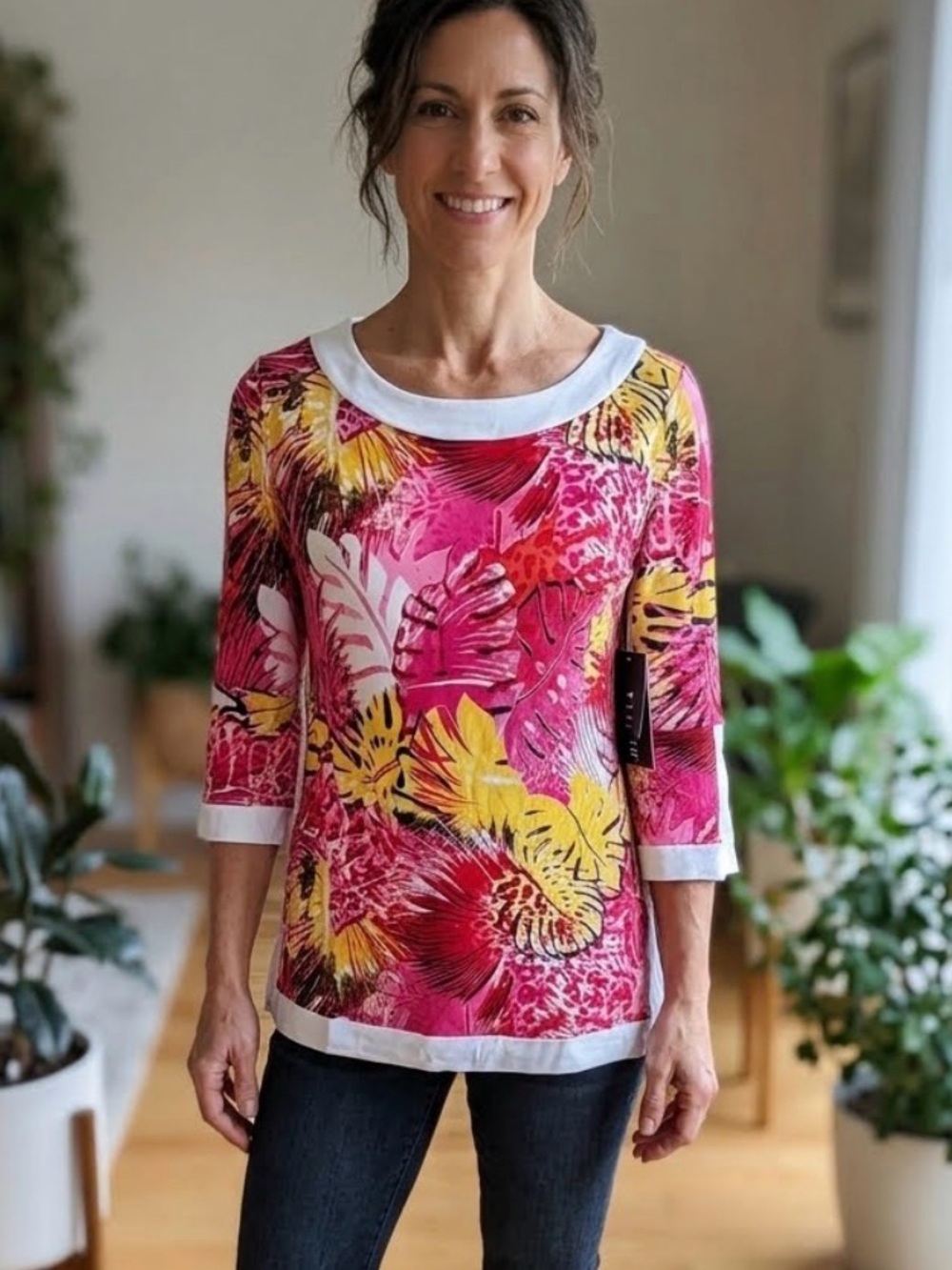 NWT Tribella small floral shirt stretchy 642